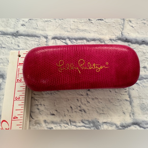 Lilly Pulitzer, hot pink, navy interior. eyeglass case. - Picture 3 of 4
